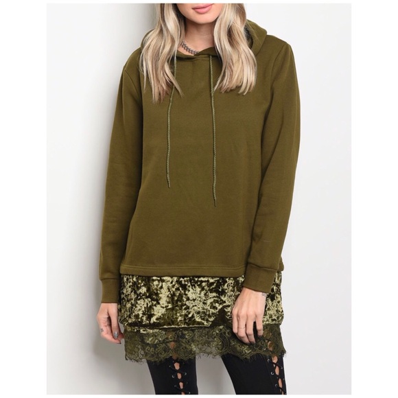 ❄️LAST1️⃣//OLIVE VELVET LACE SWEATSHIRT - Picture 2 of 5